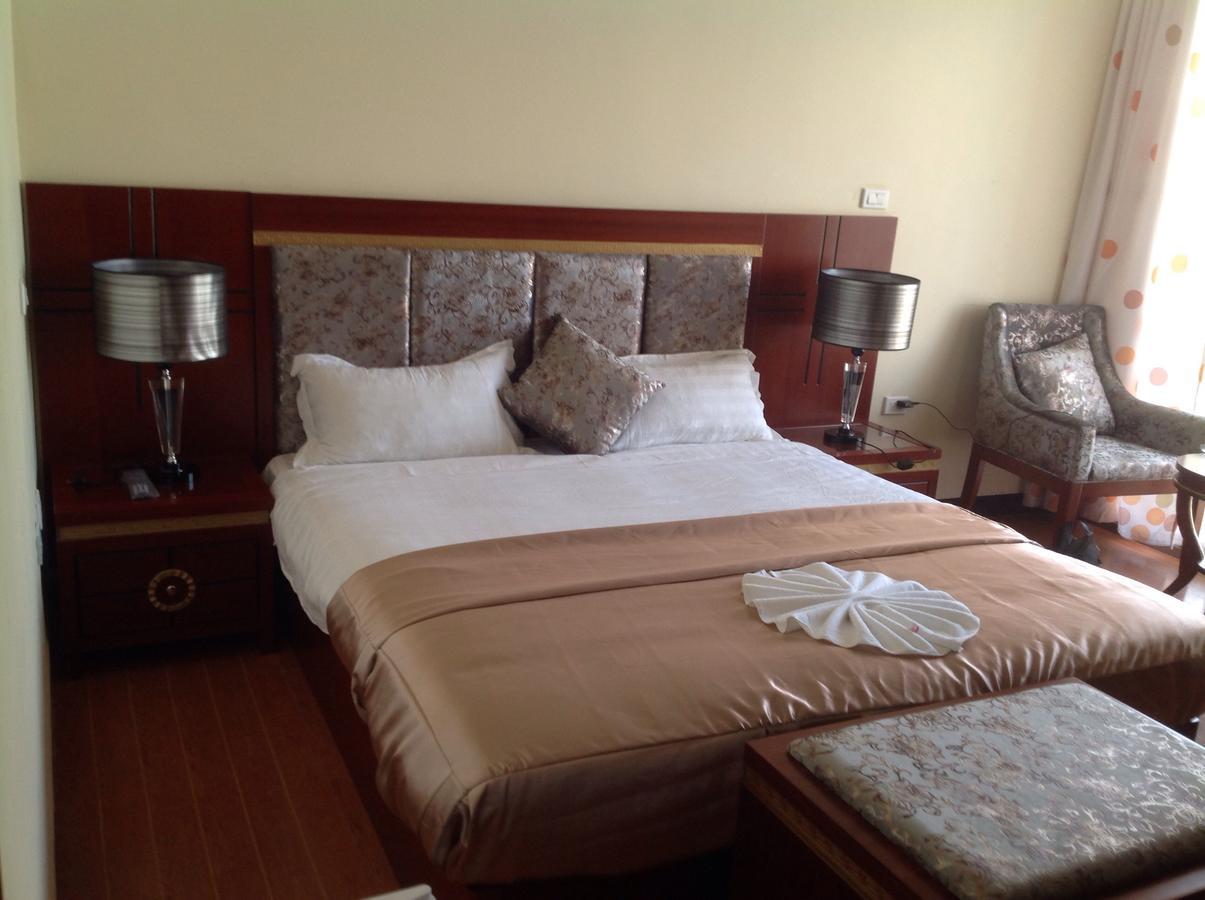 Palm Palace Hotel Bahir Dar Exterior photo