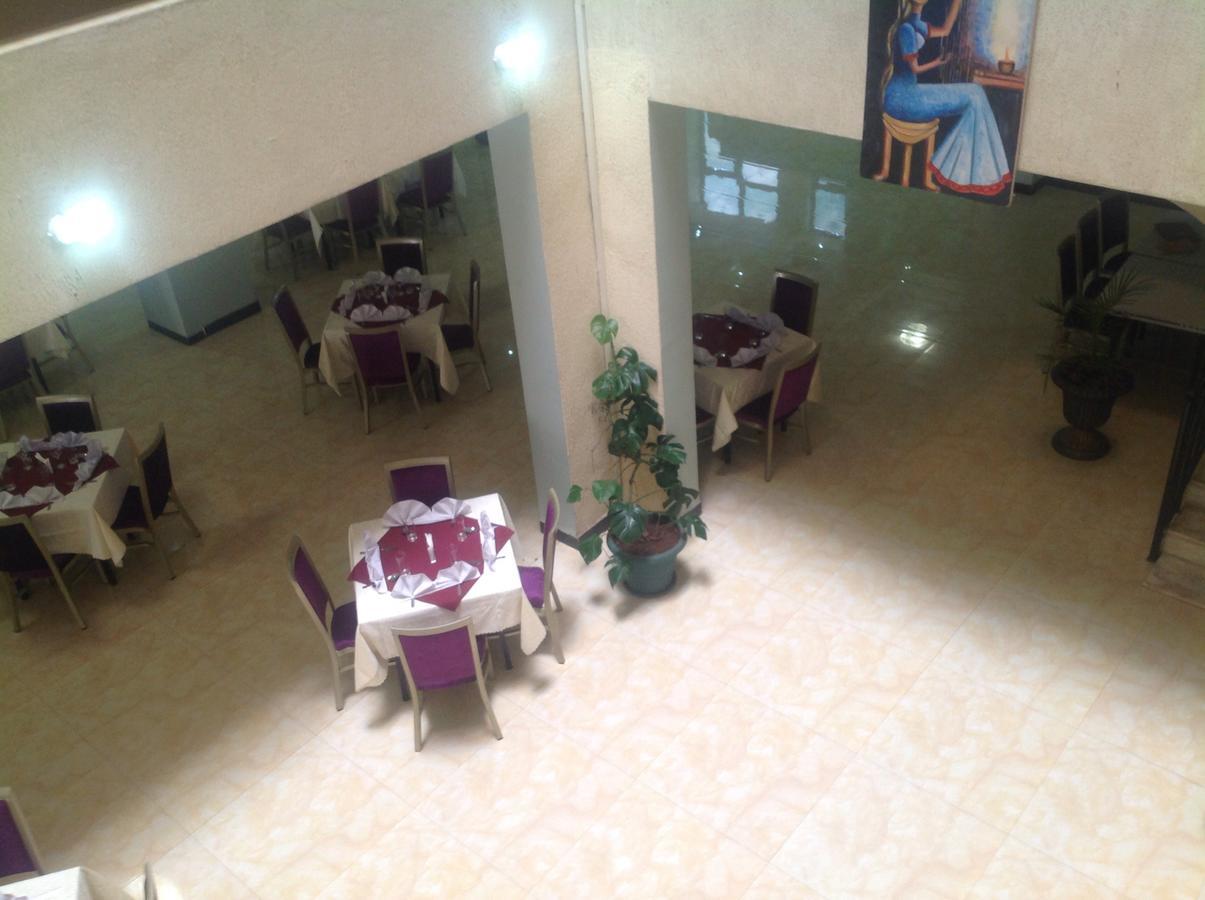 Palm Palace Hotel Bahir Dar Exterior photo